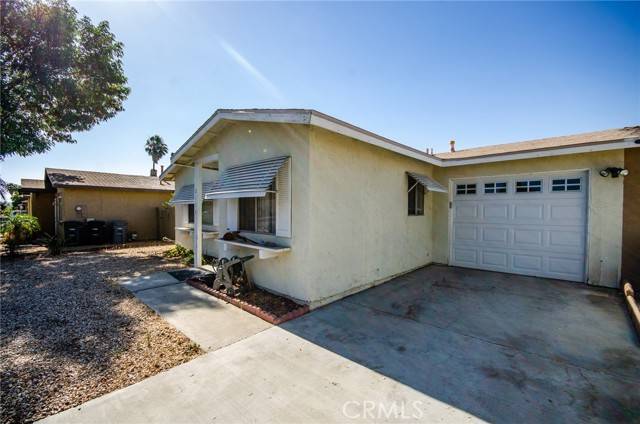 2114 Avenida Estrada, Hemet, CA 92545