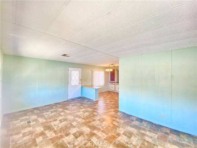 Hemet, CA 92543,332 N Lyon #132