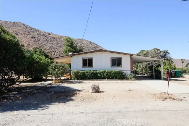 32165 Snyder Lane, Homeland, CA 92548