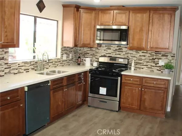 3017 Lake View Drive, Perris, CA 92571