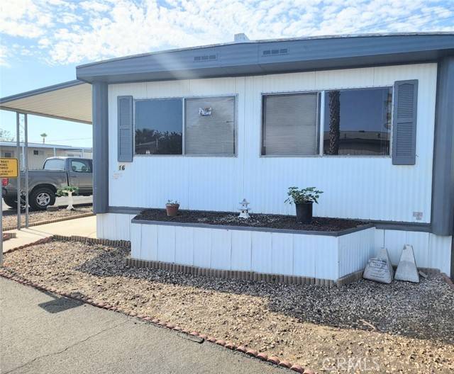 332 N Lyon #16, Hemet, CA 92543