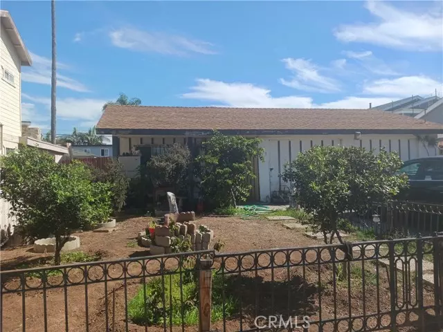 Imperial Beach, CA 91932,833 9th Street