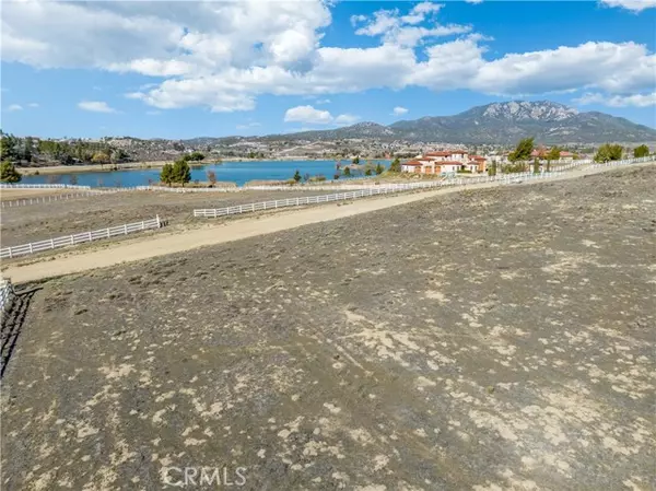 Aguanga, CA 92536,349 Lakefront