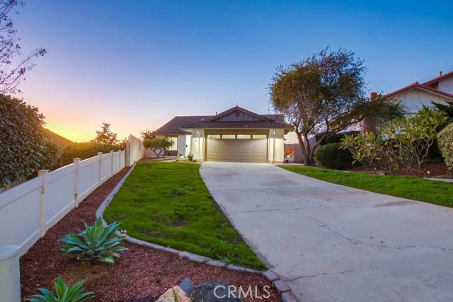 8140 Dicenza Lane, San Diego, CA 92119