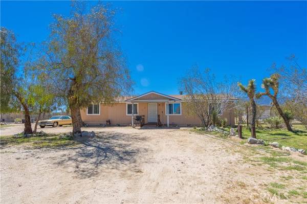 195 Joshua Hills Road, Pinon Hills, CA 92372