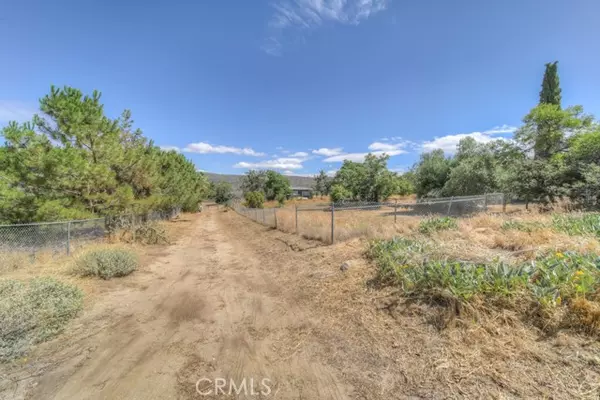 Anza, CA 92539,58771 Yaw Road