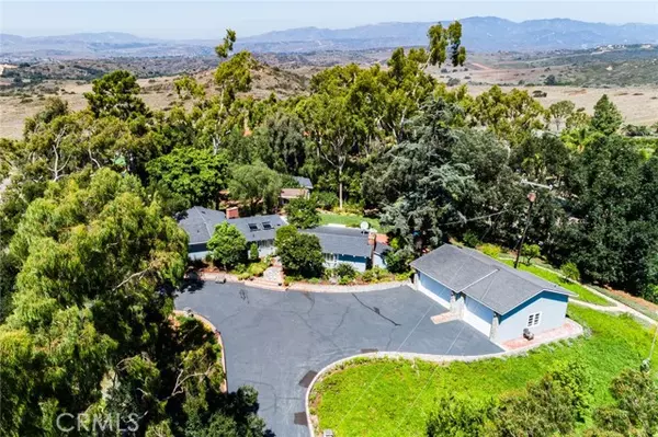 4267 Sleeping Indian Road, Fallbrook, CA 92028