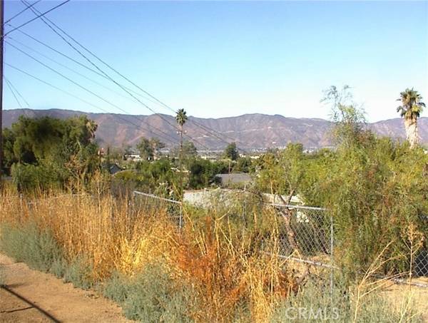 Lake Elsinore, CA 92530,0 E Hill Street