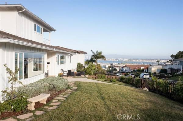 Point Loma, CA 92106,3380 Trumbull Street