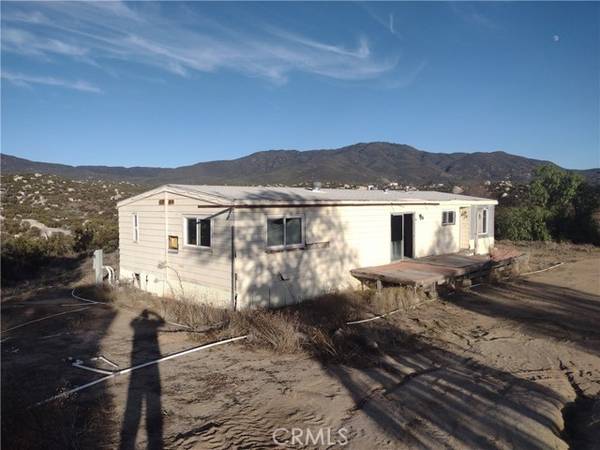 38230 Lorenzo Lane, Hemet, CA 92544