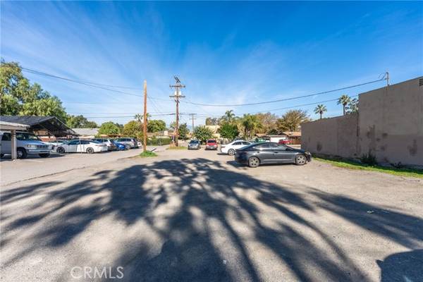 Corona, CA 92879,0 6th