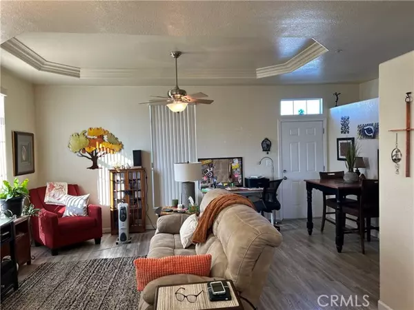 San Jacinto, CA 92583,999 S Santa Fe #22