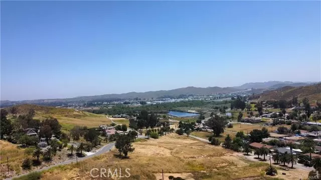 Lake Elsinore, CA 92530,0 Pinnell