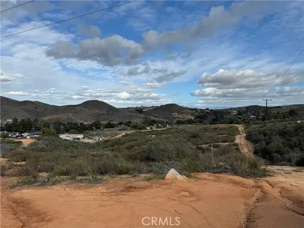 Menifee, CA 92584,16 Orange