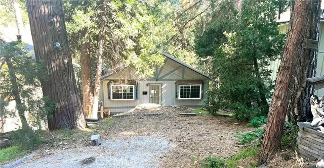 Crestline, CA 92325,23339 Outlook Lane