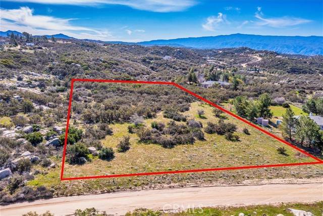 963 Crazy Horse Canyon Road, Aguanga, CA 92536