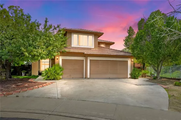 44 Bella Firenze, Lake Elsinore, CA 92532