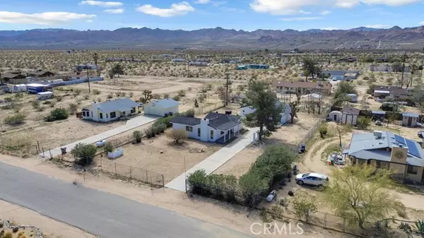 Joshua Tree, CA 92252,63541 Walpi Drive