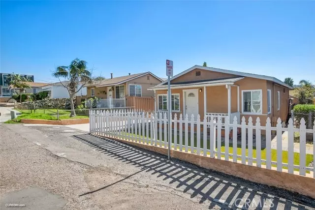 5453 Mildred Street, San Diego, CA 92110