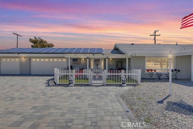 7719 Palm Avenue, Yucca Valley, CA 92284