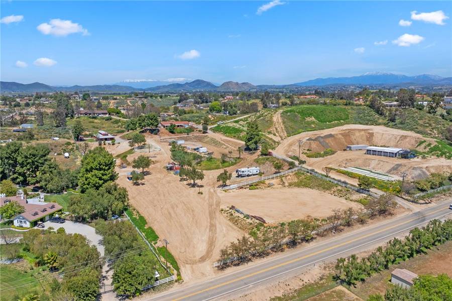 35310 Pauba Road, Temecula, CA 92592