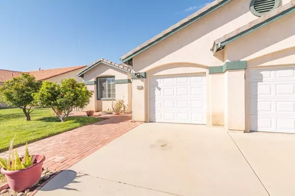 San Jacinto, CA 92583,2068 Saint Emilion Ln