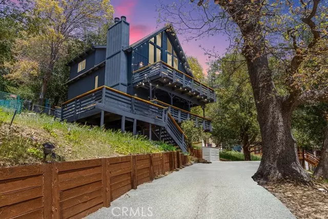 27528 Matterhorn Drive, Lake Arrowhead, CA 92352