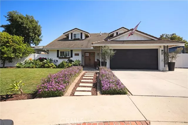 25009 Mackenzie Street, Laguna Hills, CA 92653