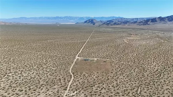 Lucerne Valley, CA 92356,21402 Meander Road