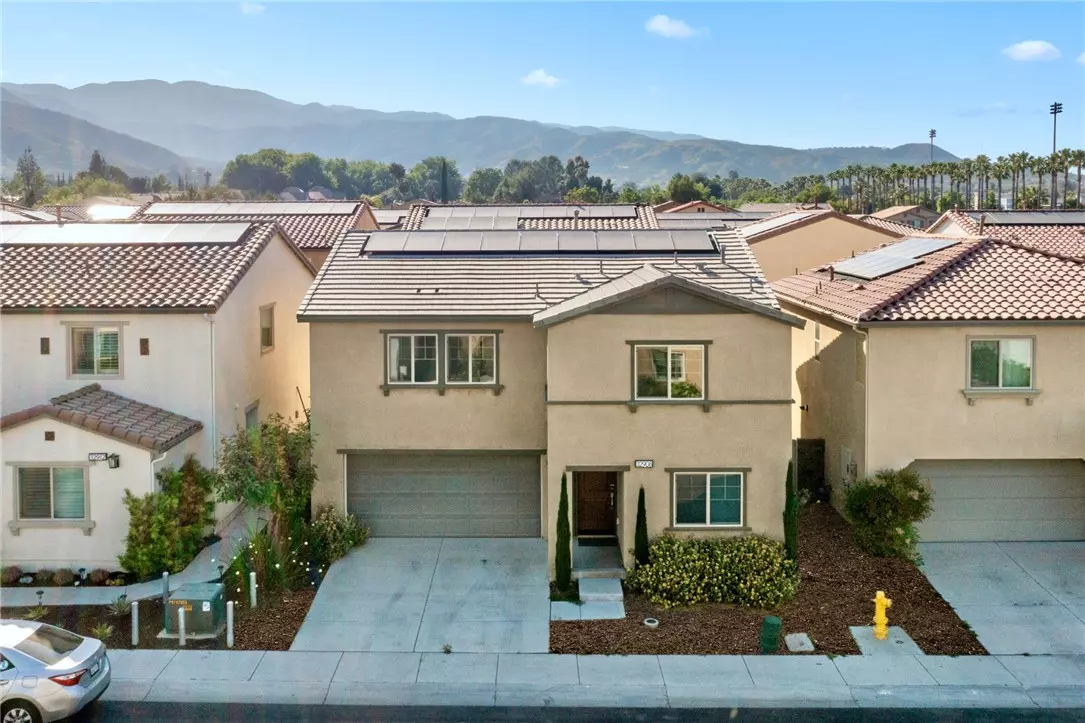 Lake Elsinore, CA 92530,32908 Middlegate Place