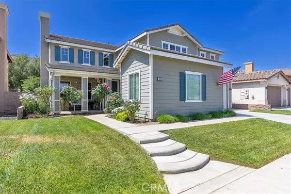 32033 Cottage Glen Drive, Lake Elsinore, CA 92532