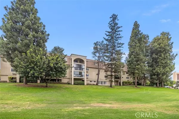 Laguna Woods, CA 92637,5517 Paseo Del Lago #1C