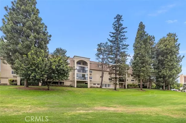 Laguna Woods, CA 92637,5517 Paseo Del Lago #1C