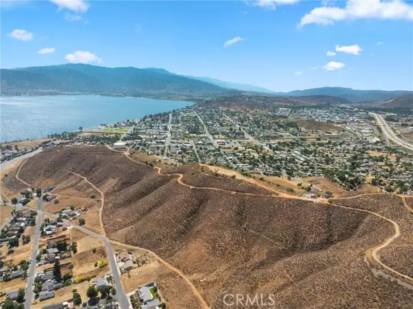 Lake Elsinore, CA 92532,1 Flagstaff