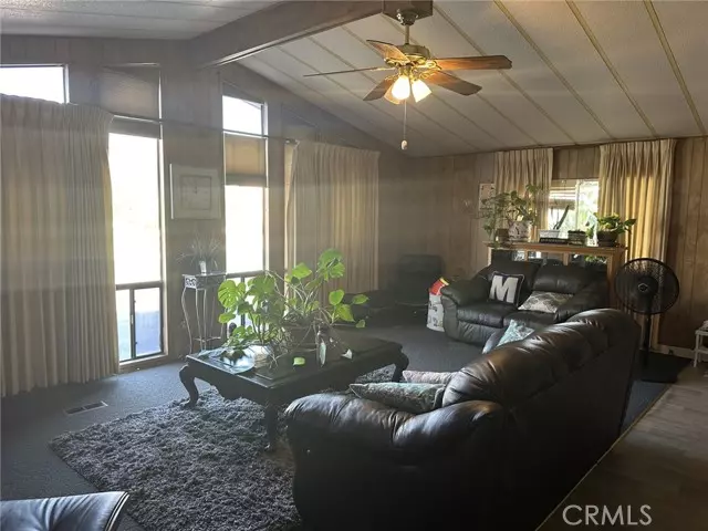 Hemet, CA 92543,1300 W Menlo #128