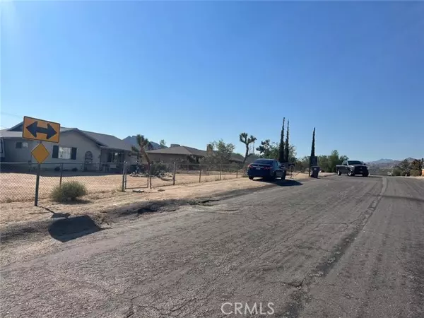 Joshua Tree, CA 92252,7537 Elwood Street