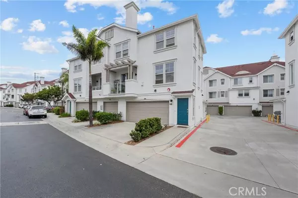 Oceanside, CA 92054,825 Harbor Cliff Way #261