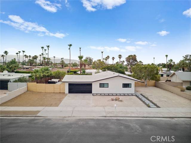 2312 N Aurora Drive, Palm Springs, CA 92262