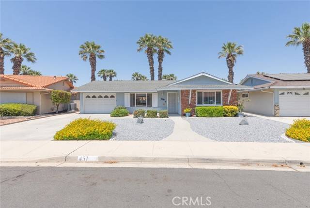 451 Palomar, Hemet, CA 92543