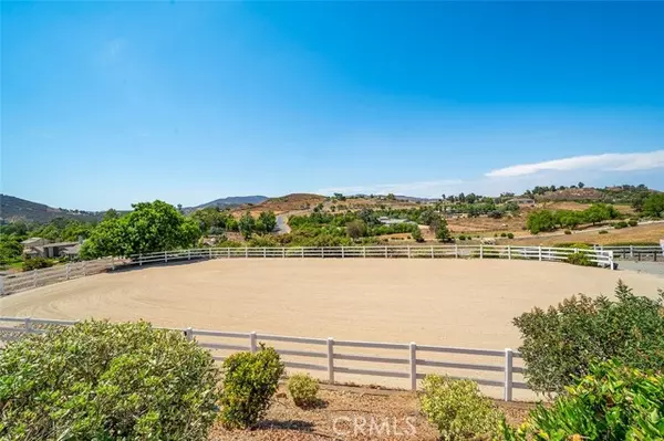 Murrieta, CA 92562,40190 Via Caballos