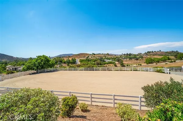 Murrieta, CA 92562,40190 Via Caballos