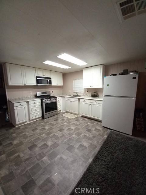 25381 Wanda Lane, Hemet, CA 92544