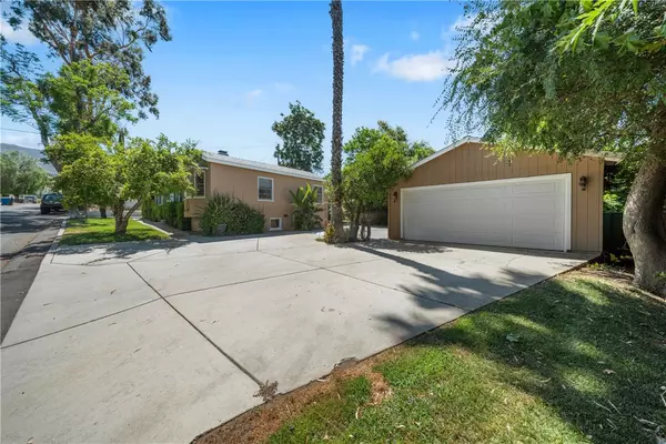 Lake Elsinore, CA 92530,32933 Cedar Drive