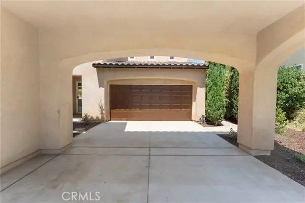 Corona, CA 92883,25210 Noble Canyon Street