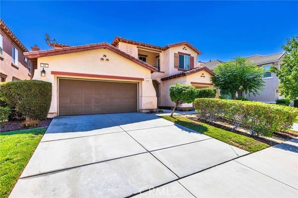 11 Plaza Valenza, Lake Elsinore, CA 92532