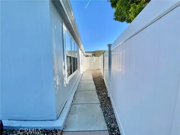 San Jacinto, CA 92583,2230 Lake Park #230