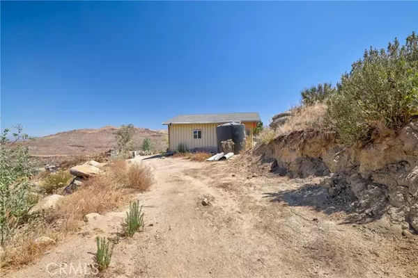 32425 Weber, Hemet, CA 92544