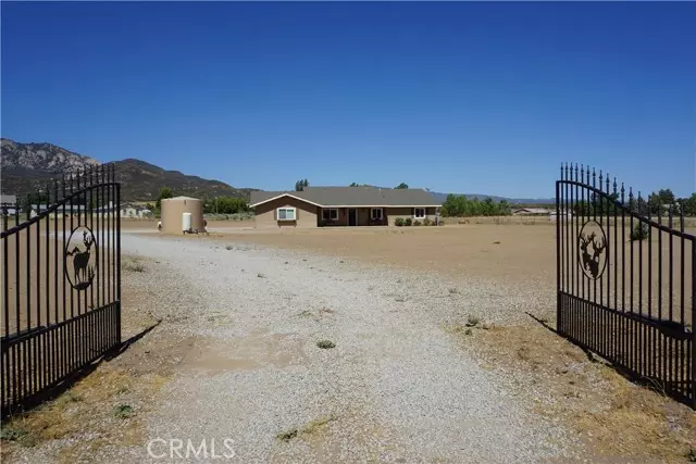 49726 Paiute Court, Aguanga, CA 92536