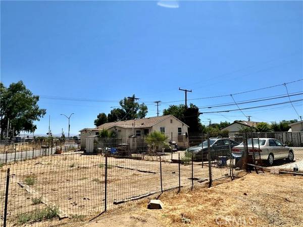 182 State Street, Perris, CA 92570