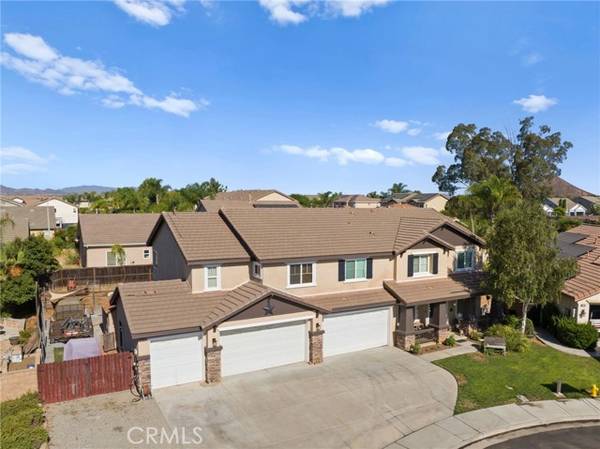 32803 Seattle Slew Circle, Menifee, CA 92584